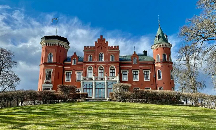 Boo Slott, Sweden